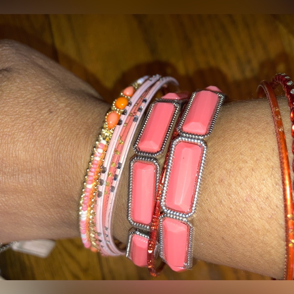 Stackable Bracelets Bundle- Coral colors - Picture 3 of 3